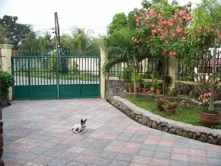 Jesusa Heights House and Lot - photo 2