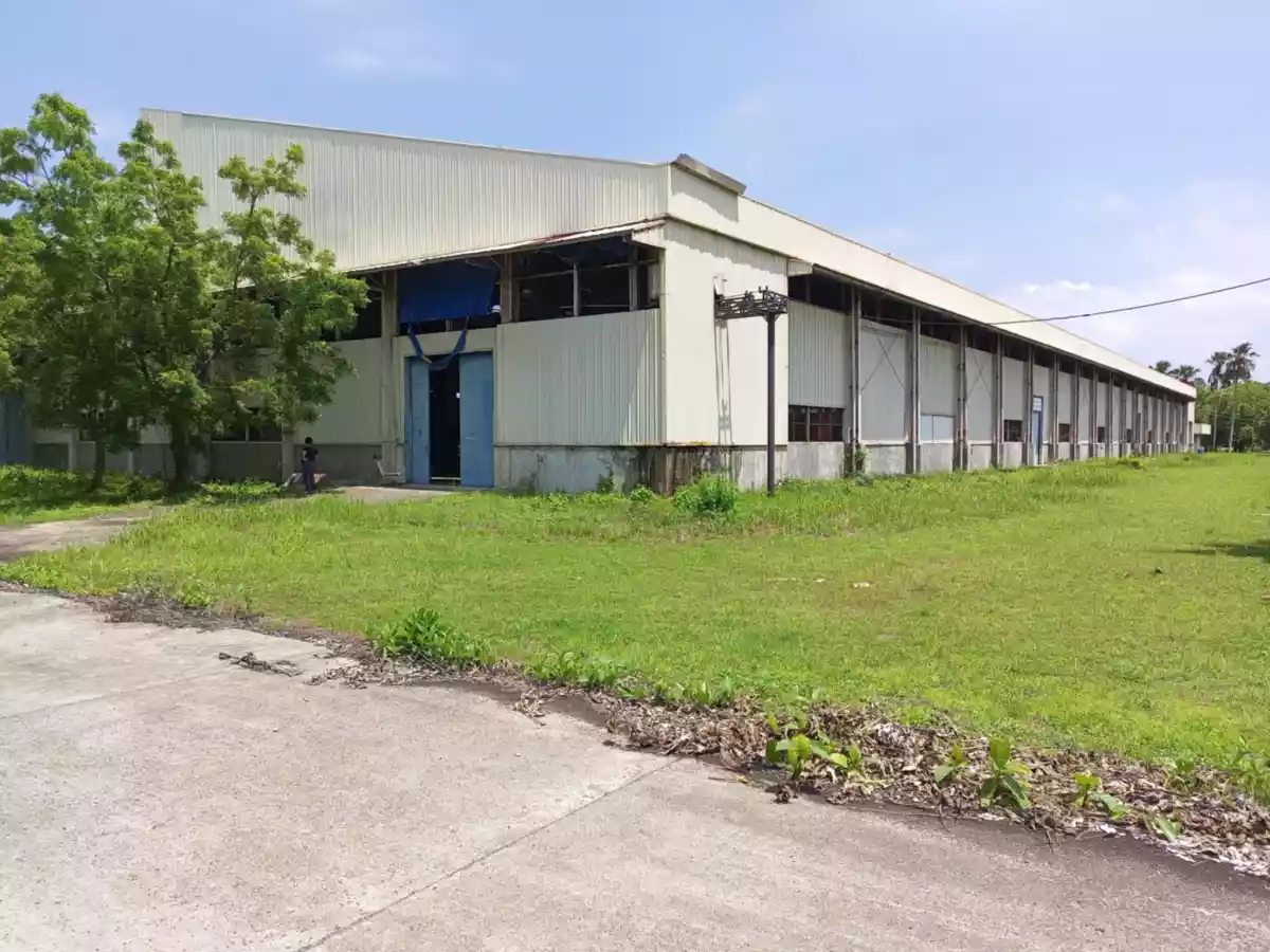 Open photo 12 of 12 — Industrial Lot with Warehouses for Sale in Compostela Cebu