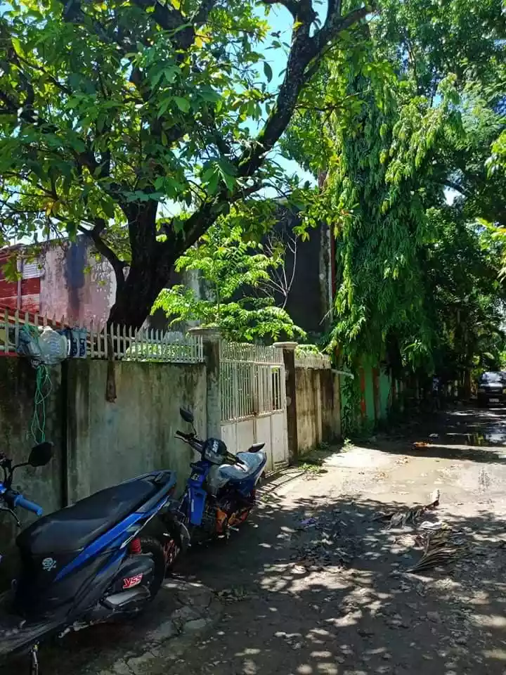 RUSH SALE HOUSE & LOT — House and Lot in Danao City, Cebu, Philippines — Photo 4