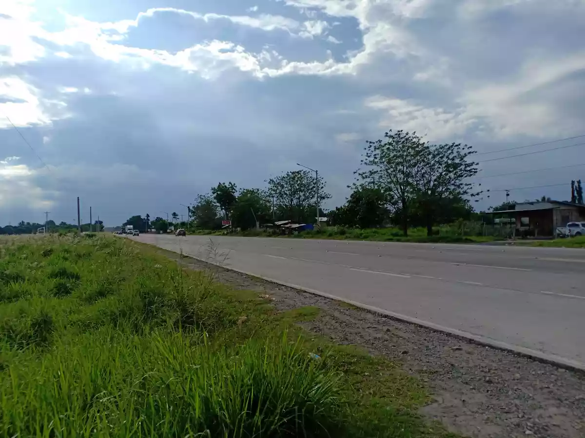 420sqm Commercial Lot Along Diversion Road GenSan — Commercial Lot in South Cotabato, Philippines — Photo 6