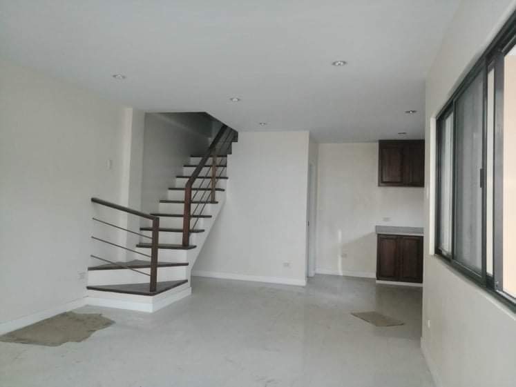 Rush Sale/Assume House and Lot in Boxhill - photo 4