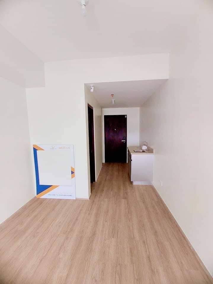 ASSUME STUDIO UNIT AT THE MEDIAN — Studio in Cebu City, Cebu, Philippines — Photo 3