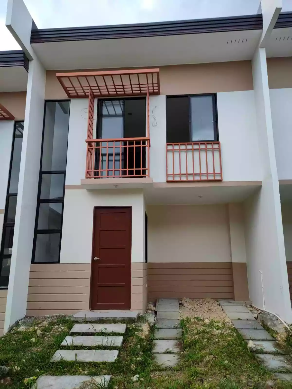 CASA MIRA SOUTH TOWNHOUSE C INNER UNIT FOR ASSUME