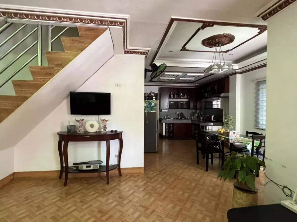 for sale beach house in liloan cebu - photo 2