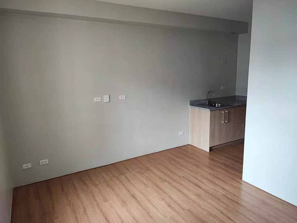 For Assume Studio Unit in Mivesa Garden Residences - Lahug, Cebu City — Studio in Salinas Drive Extension, Cebu City, Philippines — Photo 4