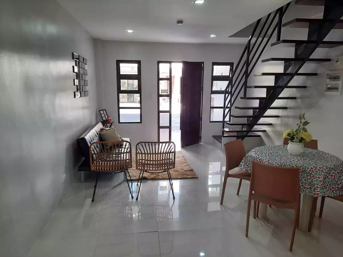 Canduman Townhouse for Rent - photo 3