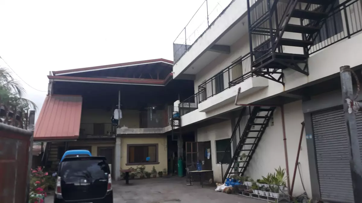 Commercial bldg for Sale - photo 4