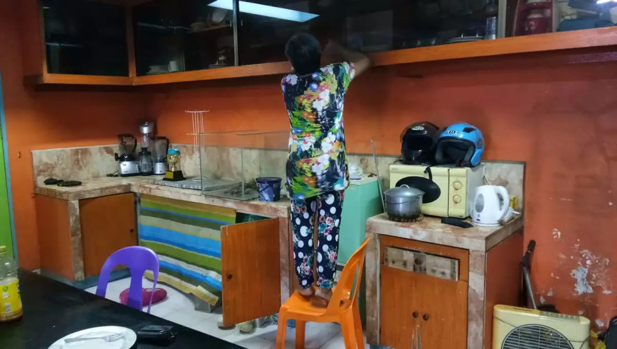 For sale House and Lot  - photo 7