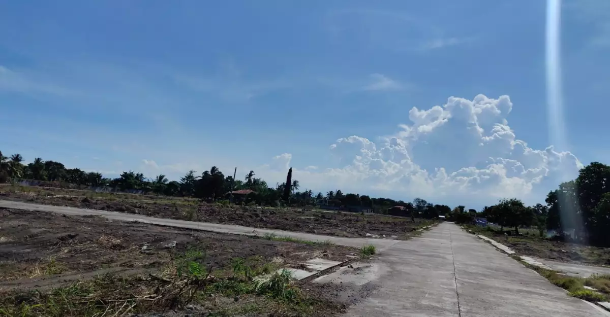 BLK 4 LOT 19 PHASE 2 GREENFIELDS RESIDENCES  - photo 5