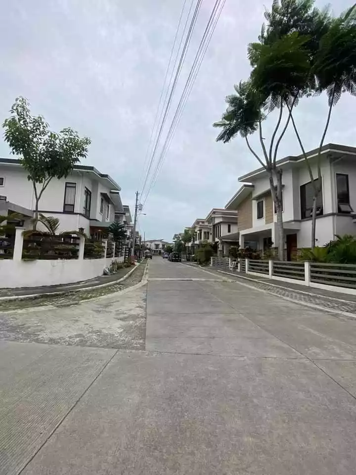 Damosa Fairlanes House for Sale — House and Lot in Diamond Avenue, Buhangin, Davao City — Photo 5