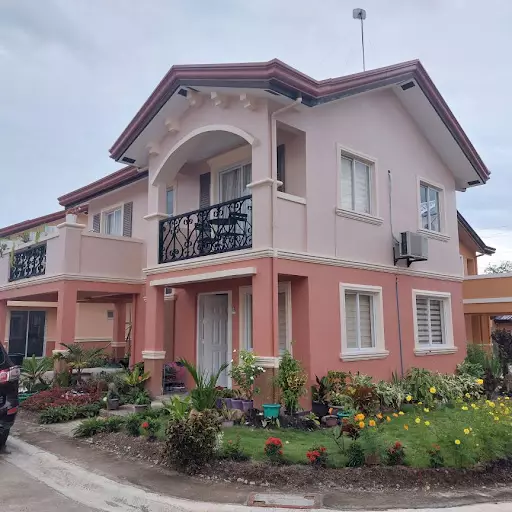 5-Bedroom House for Sale in Dumaguete