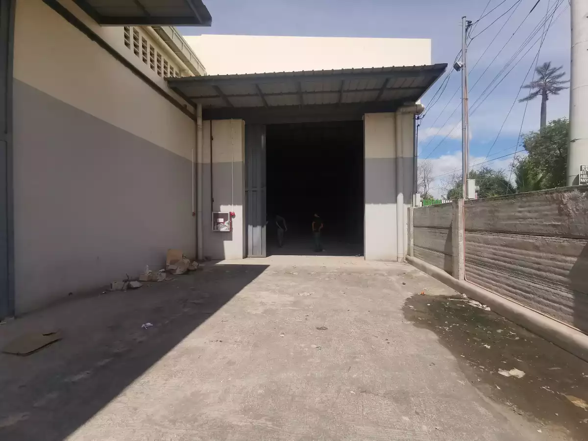 ECA Warehouse: Door1-750sqm,Door2-570sqm,Door3-520sqm,Door6-450sqm at Makar Labangal near SSS — Warehouse in National Highway, General Santos City, South Cotabato — Photo 6