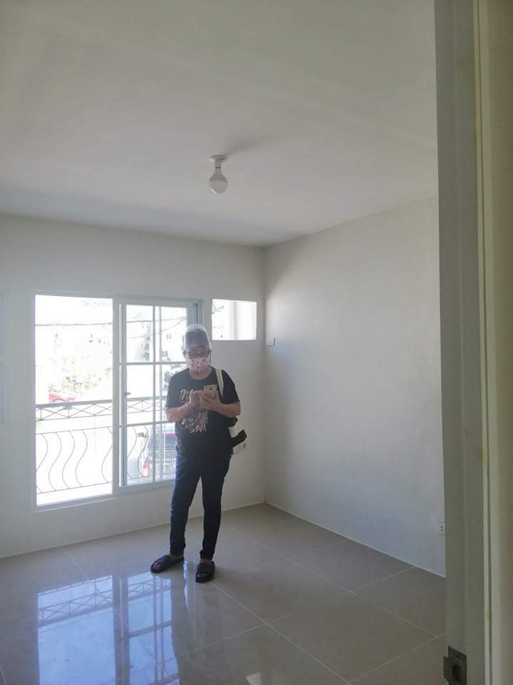 HOUSE & LOT FOR RENT  - photo 6