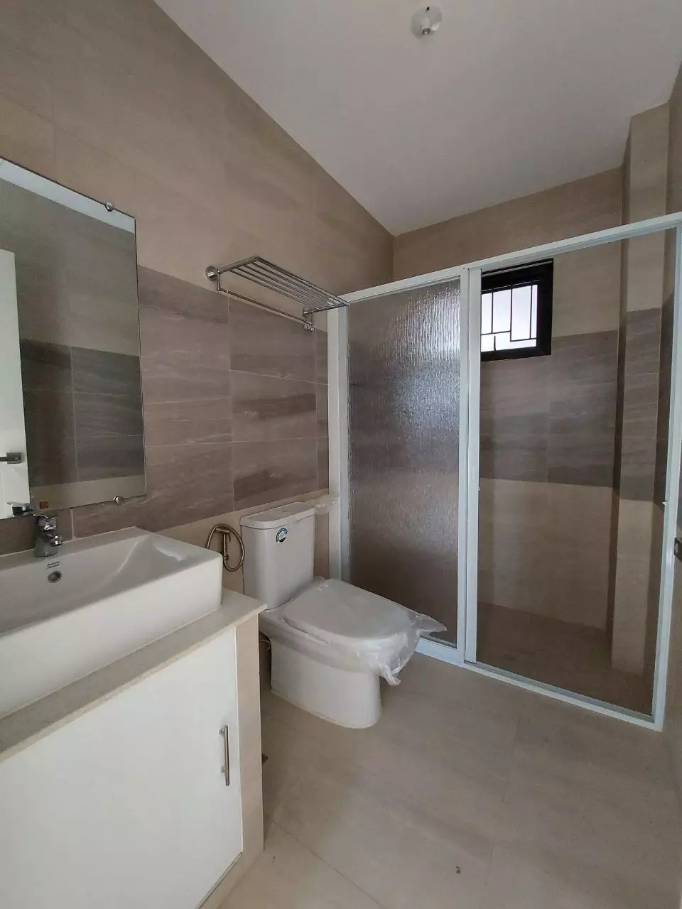 Model House 272- Ilumina Estate Phase 2 — House and Lot in Communal Road, Buhangin, Davao City — Photo 4