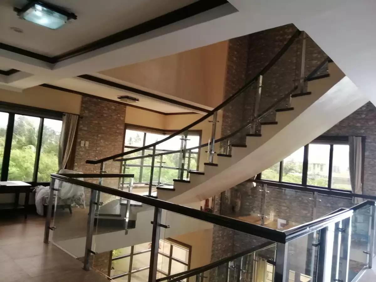 LUXURIOUS 3StoreyHOUSE AND LOT SD in CORONA DELMAR - photo 5