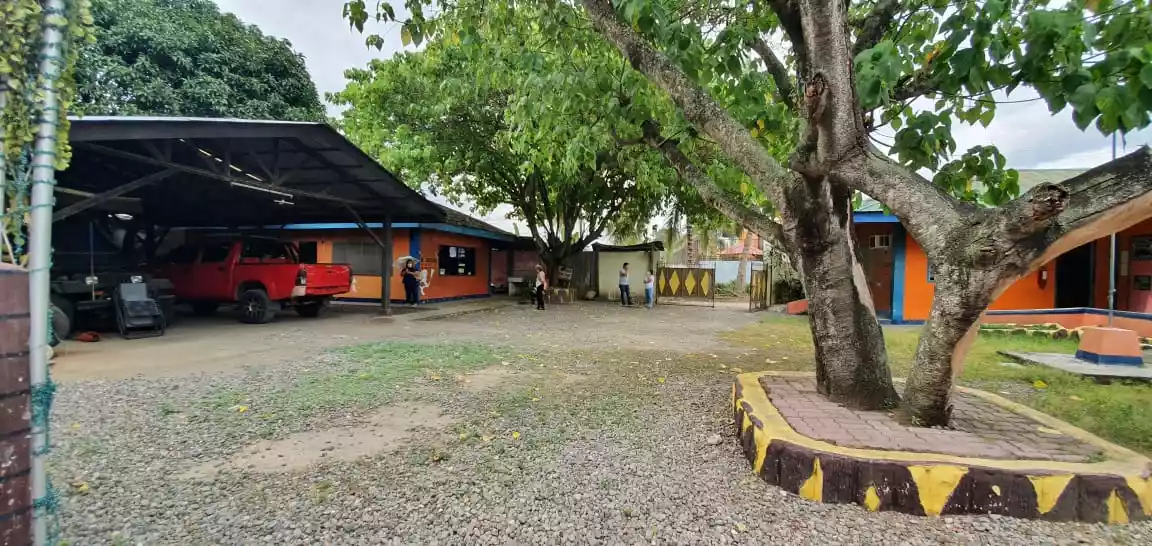 GUINTO PROPERTY W/ BUILDING STRUCTURES