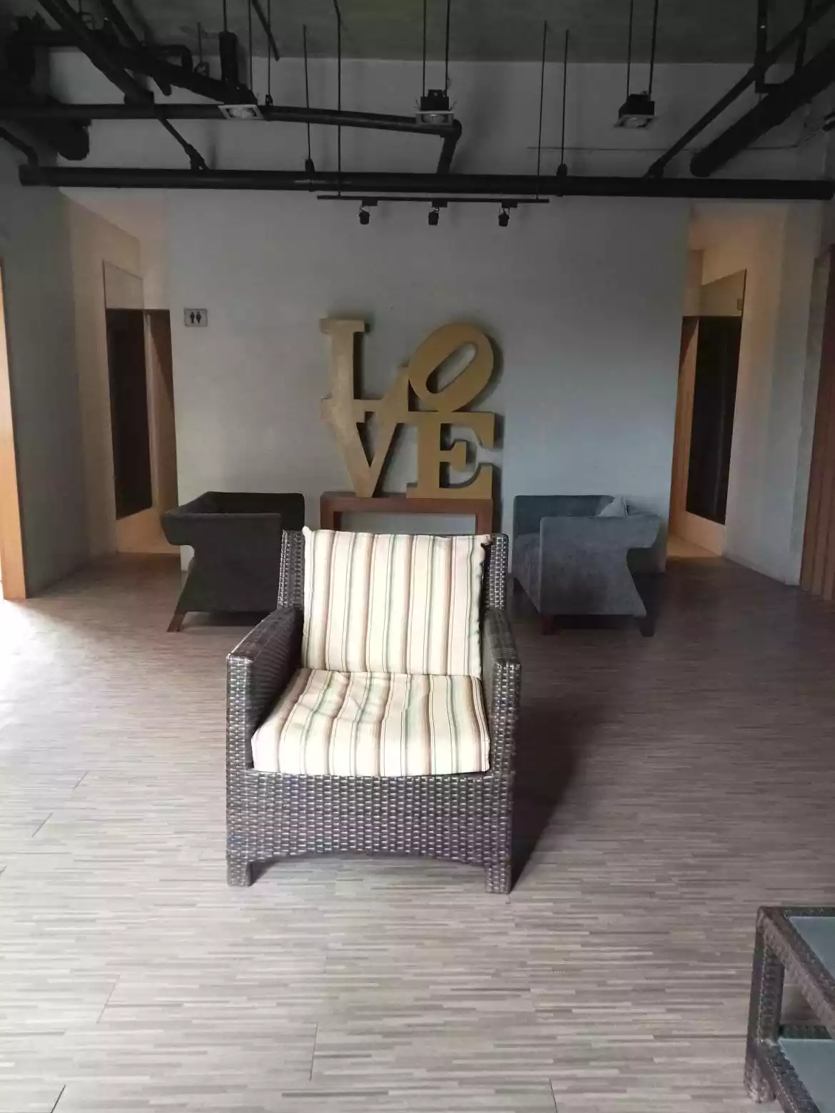 Studio unit — Studio in P. Almendras Street, Cebu City, Central Visayas — Photo 5