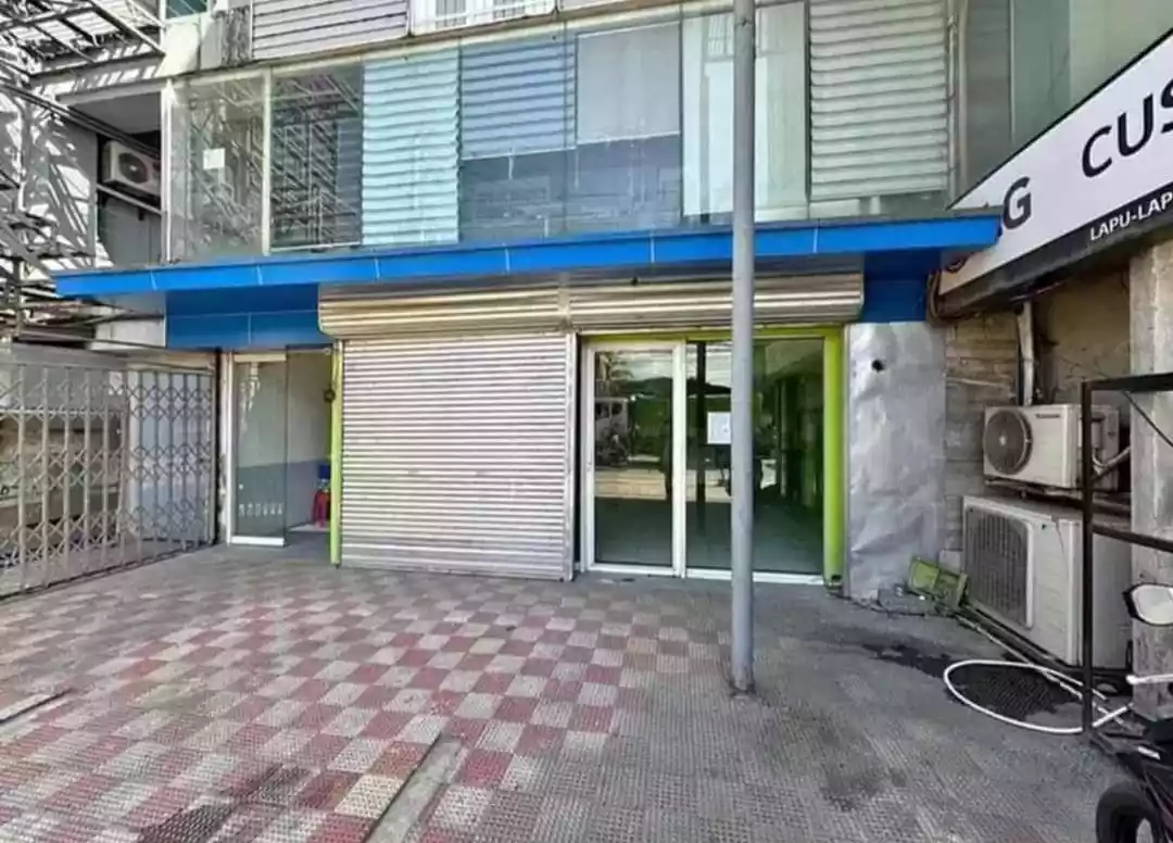 COMMERCIAL SPACE FOR RENT