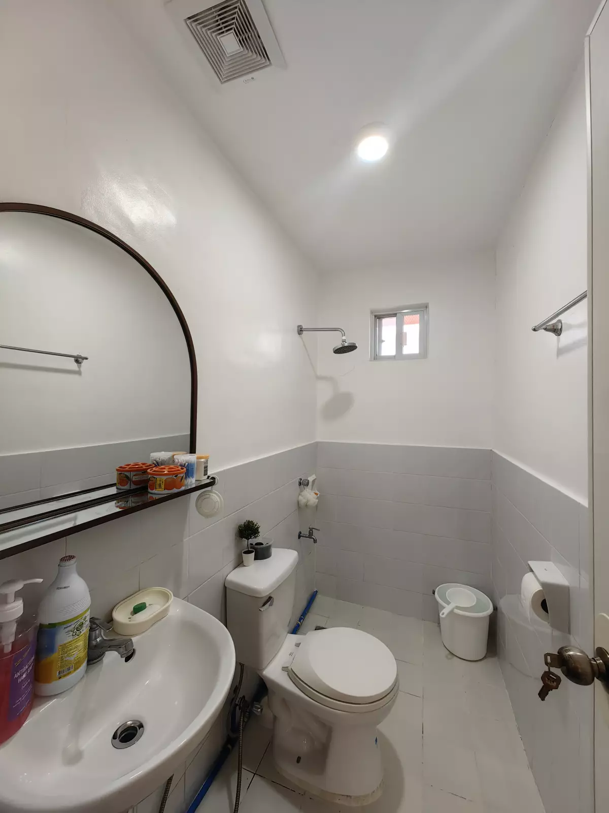Open photo 12 of 13 — SINGLE ATTACHED-HOUSE AND LOT FOR SALE IN AZIENDA GENOVA