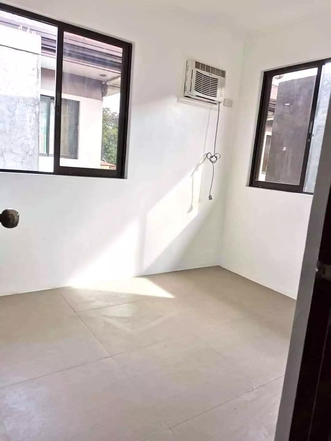 RUSH SALE: SMART FULLY FURNISH HOME @MIDORI PLAINS MINGLANILLA — House and Lot in Tungkop Road, Minglanilla, Cebu — Photo 6