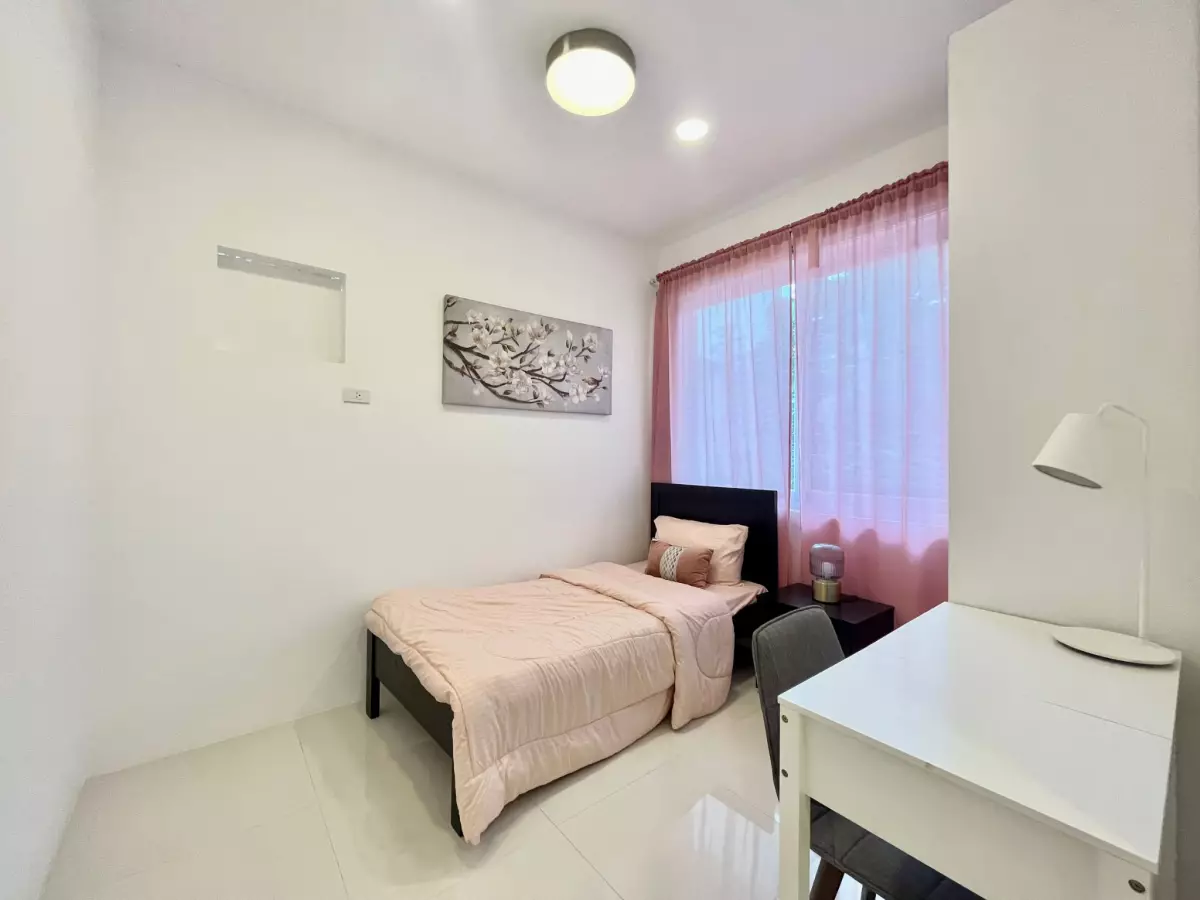 RFO HOUSE & LOT FOR SALE at The Regina Townhouse @ Amor   - photo 3