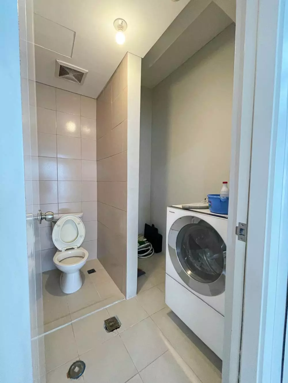 2BR Lofted Unit For Sale at Eton Residences Greenbelt — 2 Bedrooms in Legazpi Street, Legazpi Village, Makati — Photo 6