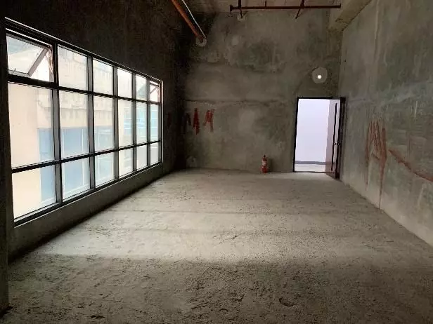 SMALL OFFICE SPACE FOR SALE IN THE REGALIA PARK TOWER C CUBAO QUEZON CITY