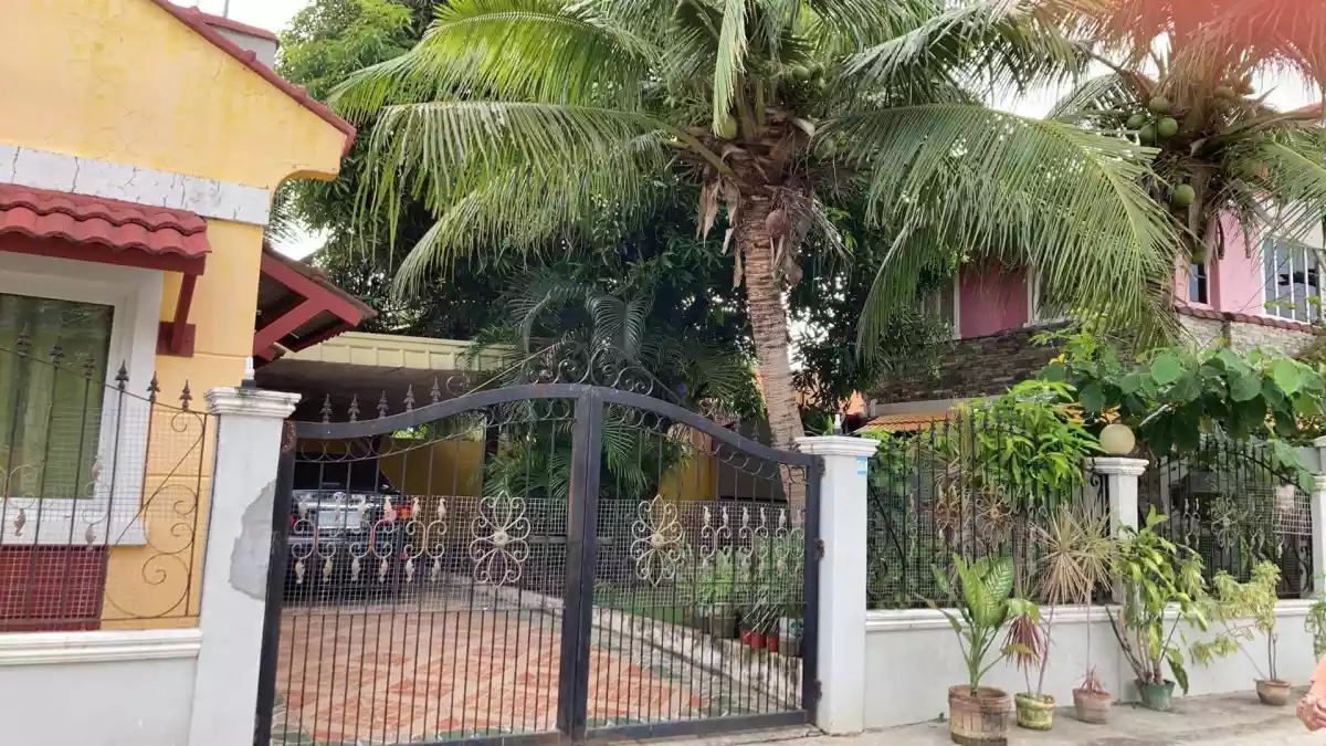 House and Lot - photo 5