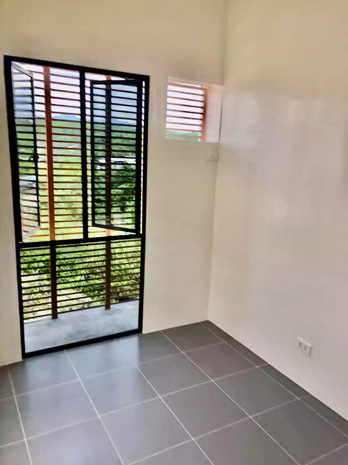 For Assume House and Lot in AMOA by AboitizLand  - photo 6