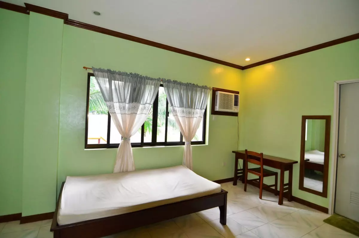 VACATION BEACH HOUSE RESORT WITH SWIMMING POOL FOR SALE IN TABOGON, CEBU — Beach House / Resort in Sogod, Cebu, Bawo — Photo 3