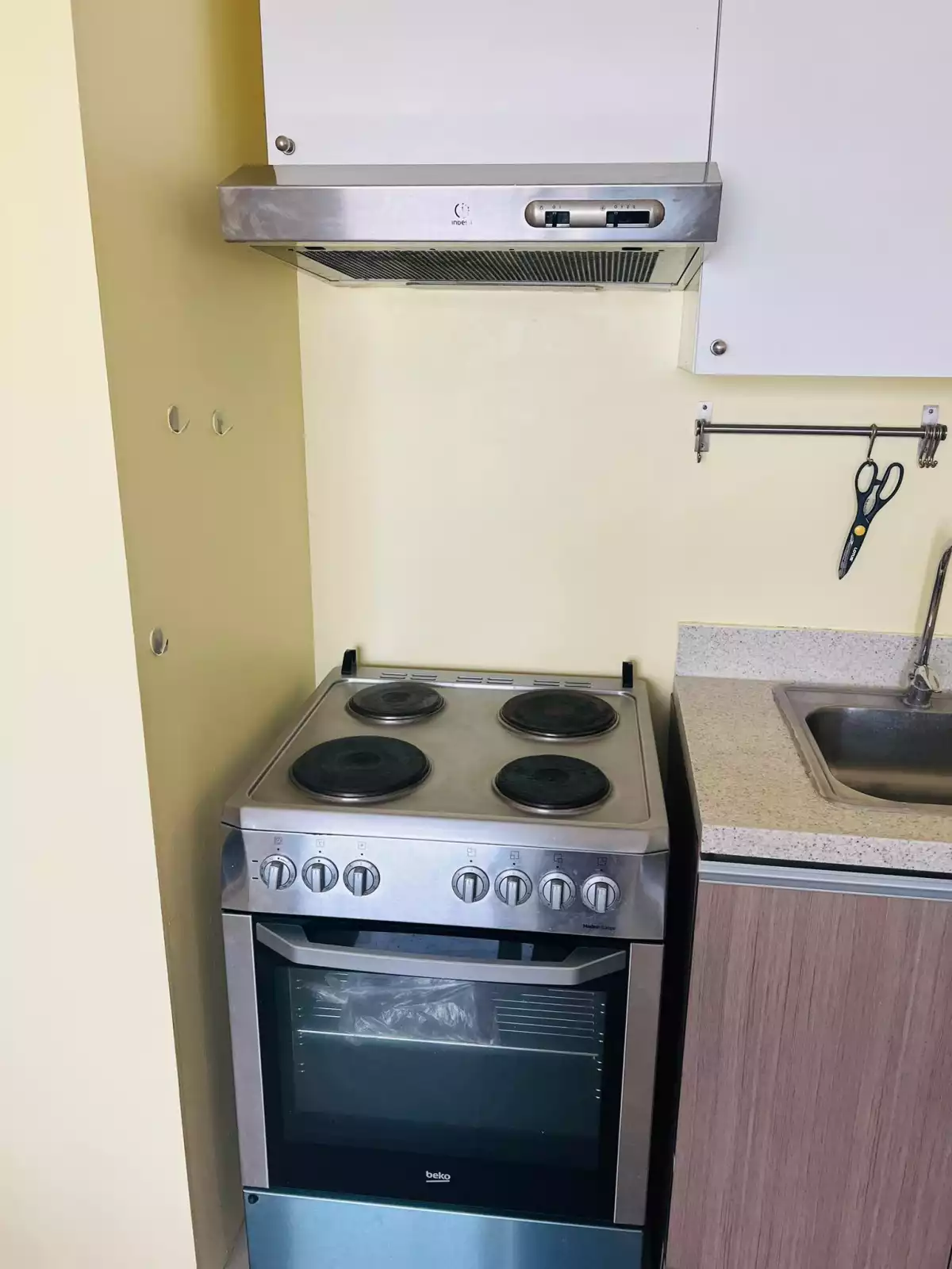 FOR RENT ! 1 Bedroom Unit - photo 6