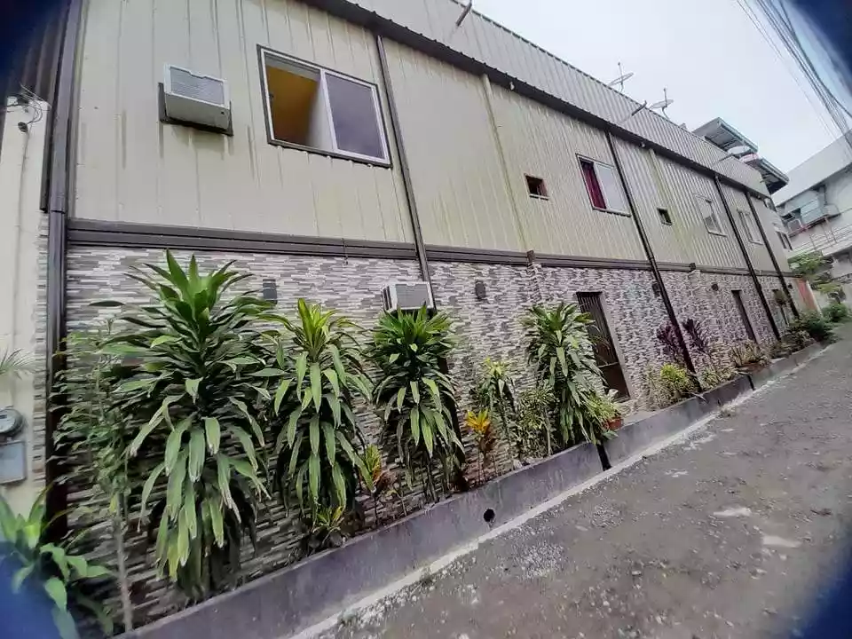 2-storey building — Building in Talisay, Cebu, Philippines — Photo 4