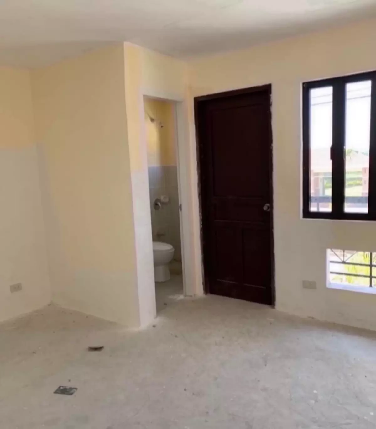 NOTTINGHOM TOWNHOUSE — House and Lot in Inc., Metropolis Ave, Jaro — Photo 7