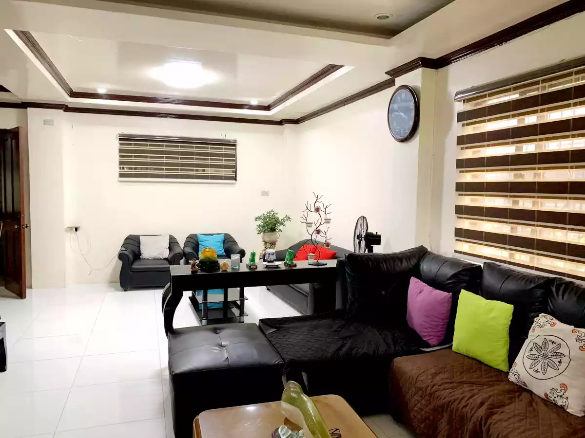 House and lot for Sale with Income-Generating warehouse&apartments — House and Lot in Minglanilla, Cebu, Philippines — Photo 4