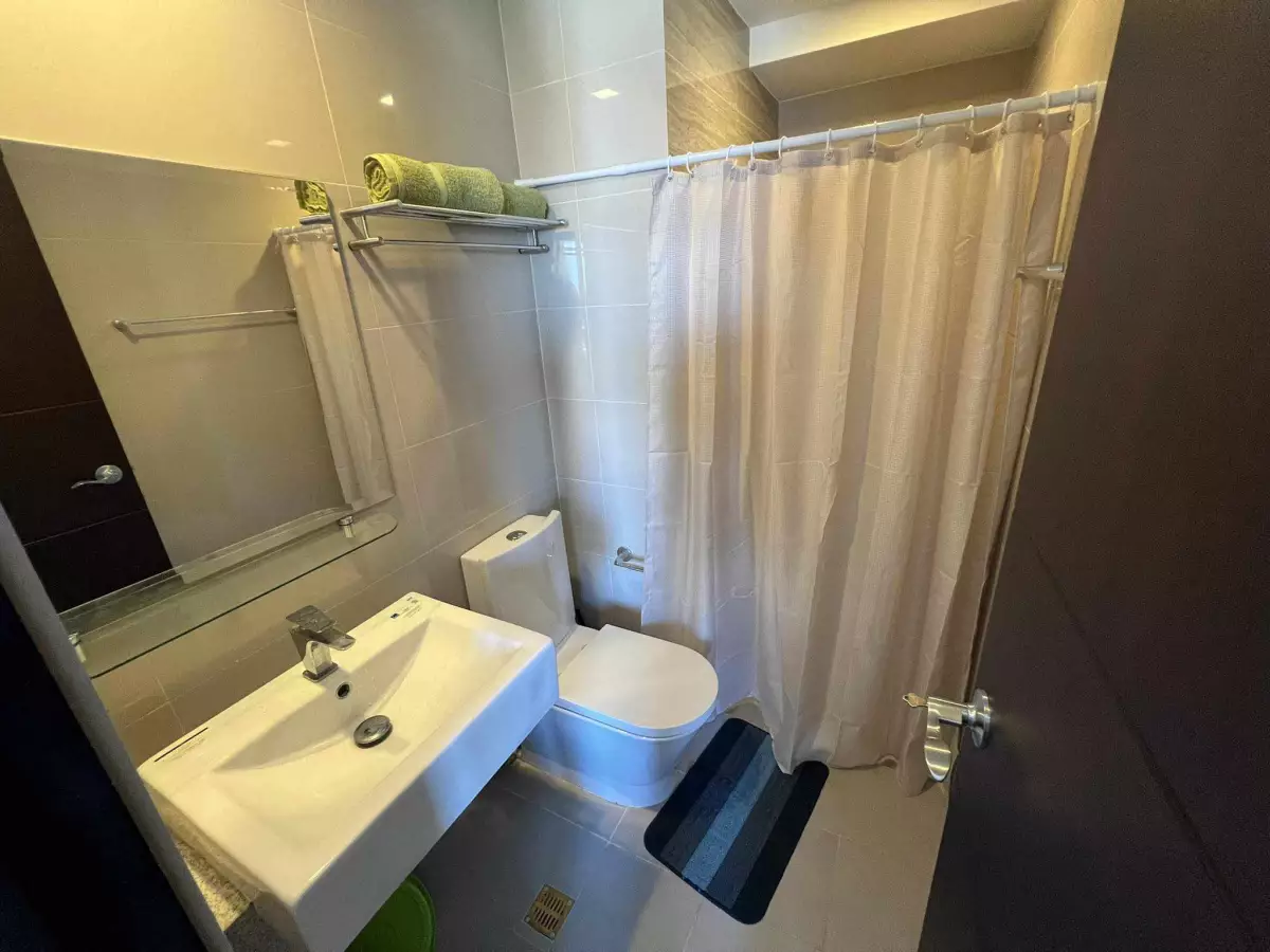 One Regis Megaworld Condo for Rent! — Studio in Bacolod, Negros Occidental, Philippines — Photo 3
