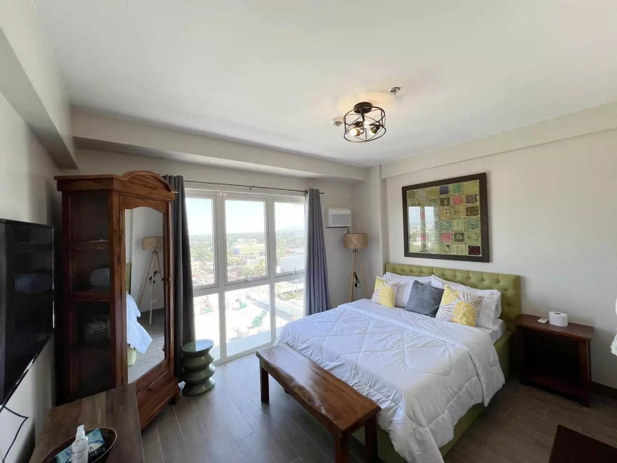 One Regis Megaworld Condo for Rent! — Studio in Bacolod, Negros Occidental, Philippines — Photo 4