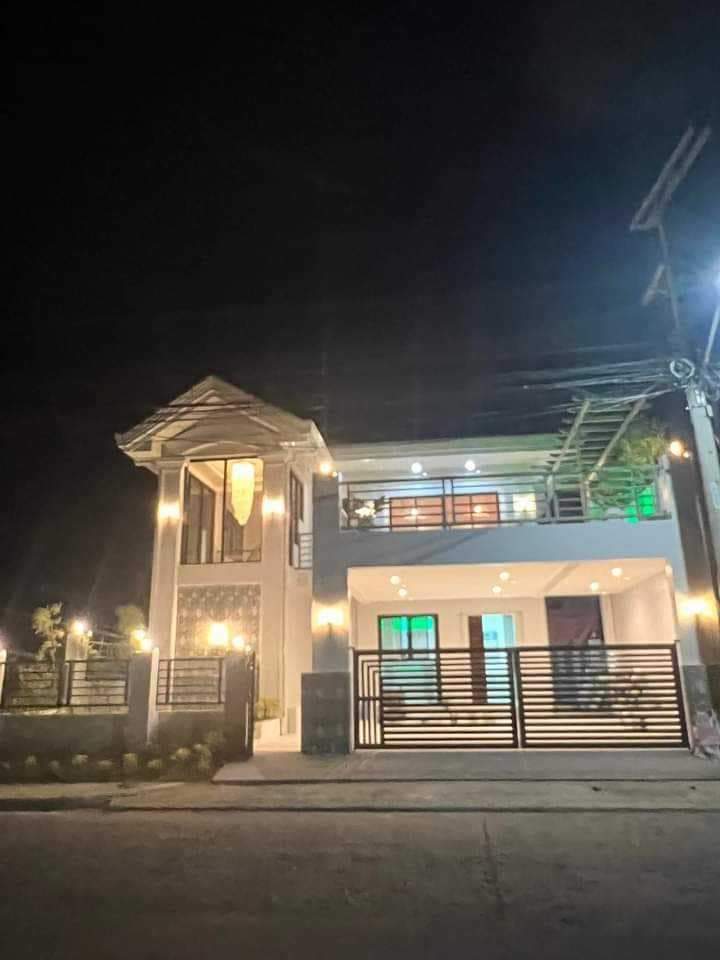 House and Lot for Sale - photo 3