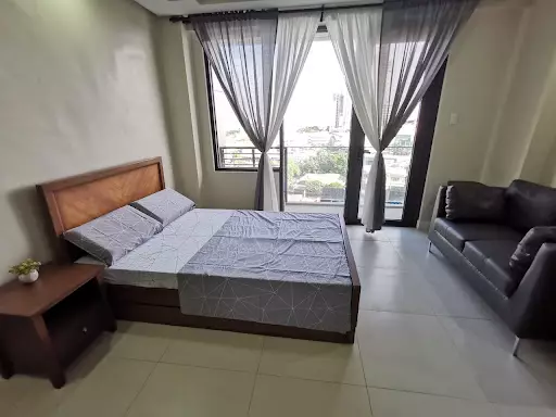 Open photo 21 of 127 — Minimalist Studio Unit For Rent Near Cebu Doc and Chong Hua Fuente with Beautiful View from Balcony