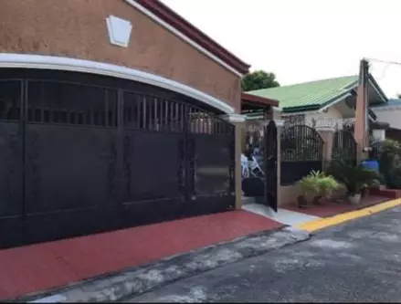 Fully furnished house and lot in an exclusive subdivision - photo 5