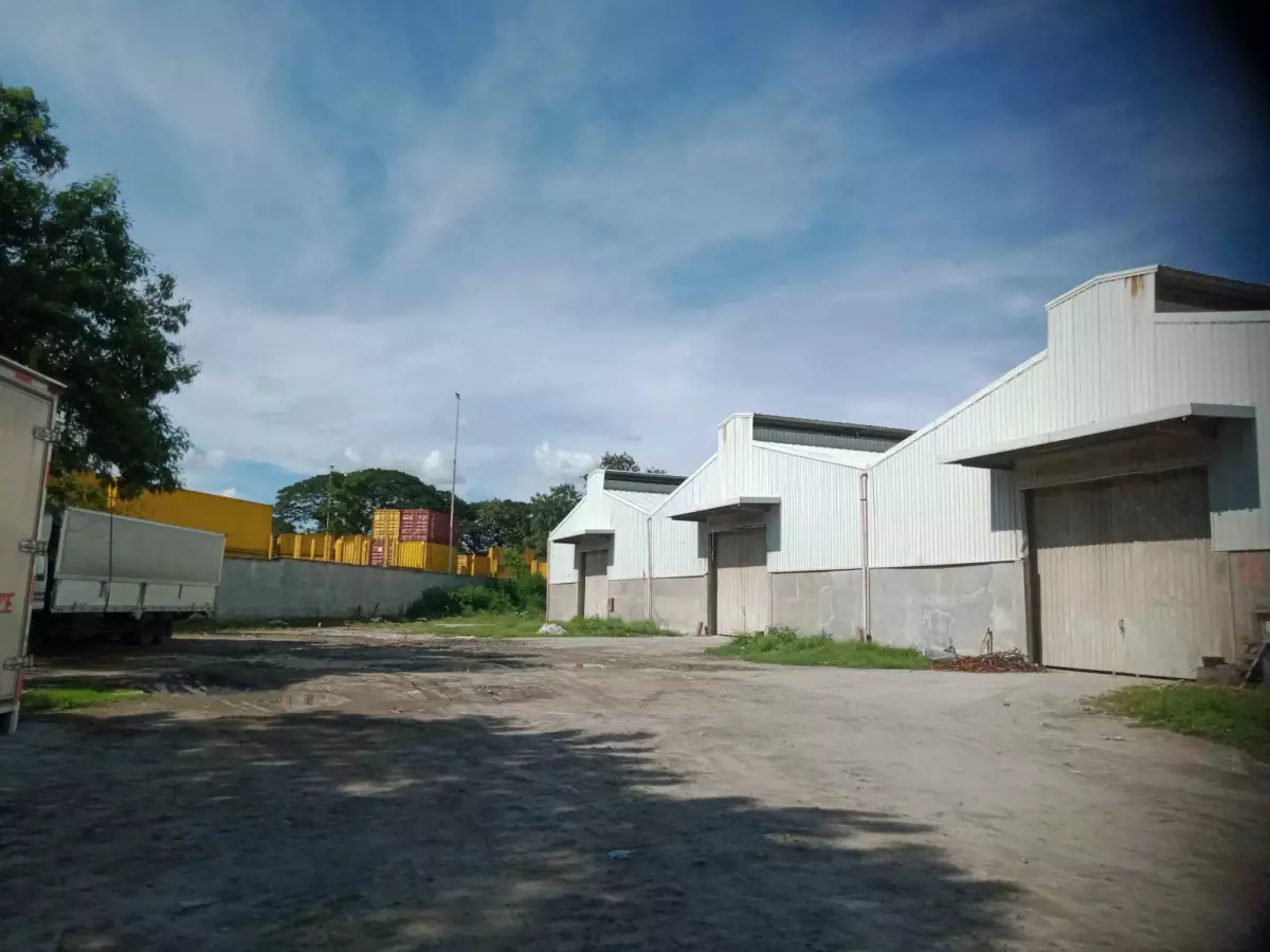 Werehouse — Warehouse in General Santos City, South Cotabato, Philippines — Photo 4