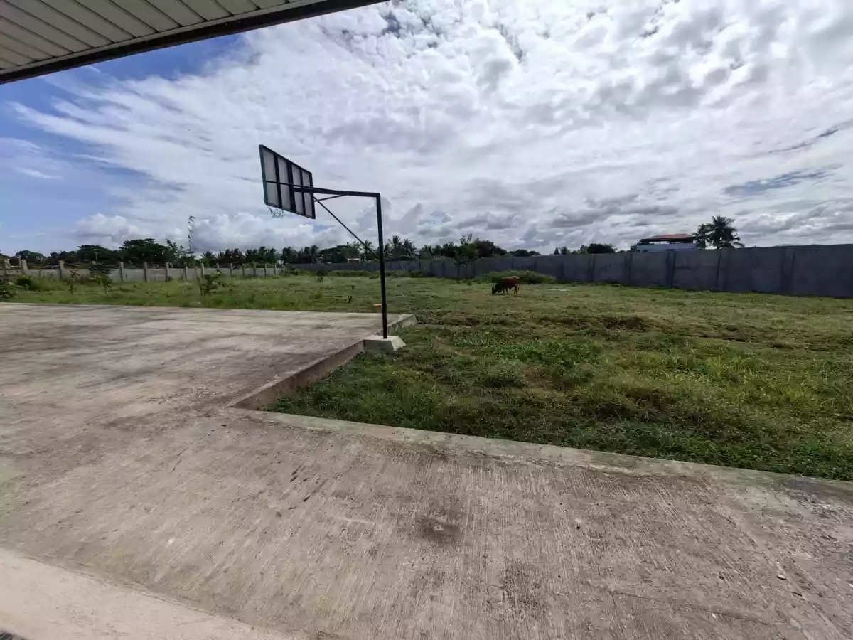 Open photo 12 of 17 — HOUSE & LOT For Sale!!!