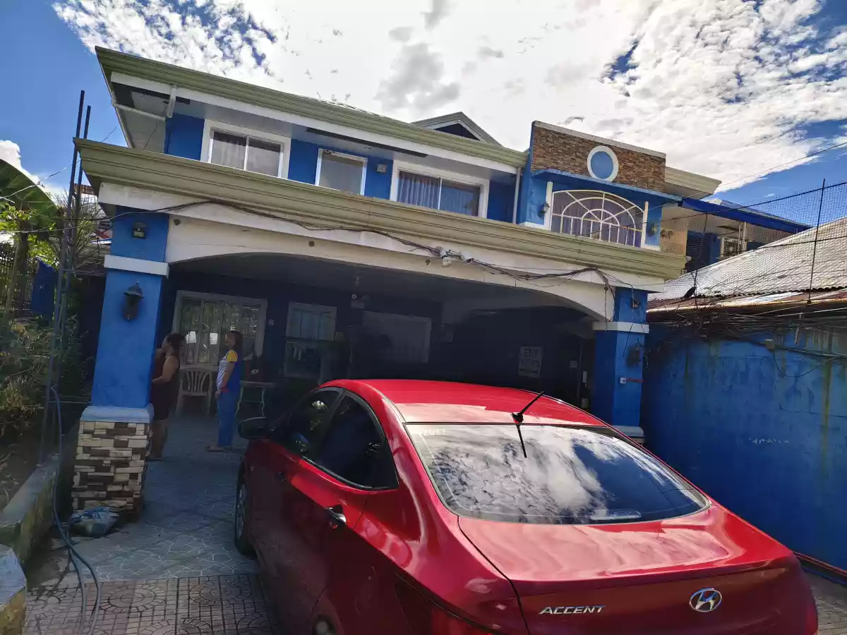 INCOME GENERATING TWO UNITS APARTMENT/HOUSE FOR SALE IN TALISAY CITY, CEBU — Apartment in Talisay, Cebu, Philippines — Photo 3