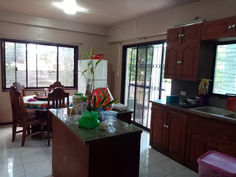 HOUSE AND LOT FOR SALE!!  - photo 3