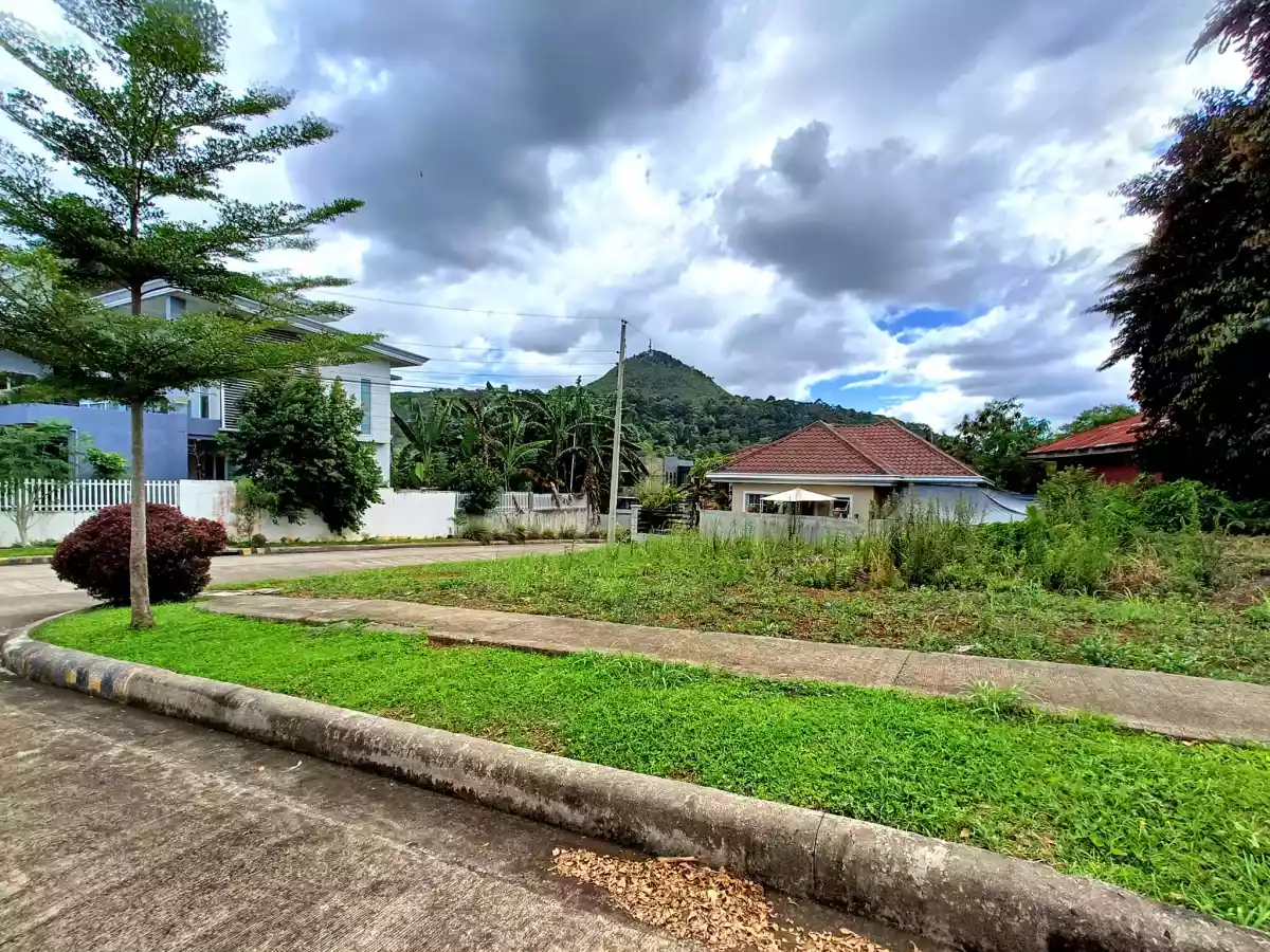 VALENCIA ESTATES — Residential Lot in Bukidnon, Philippines — Photo 2