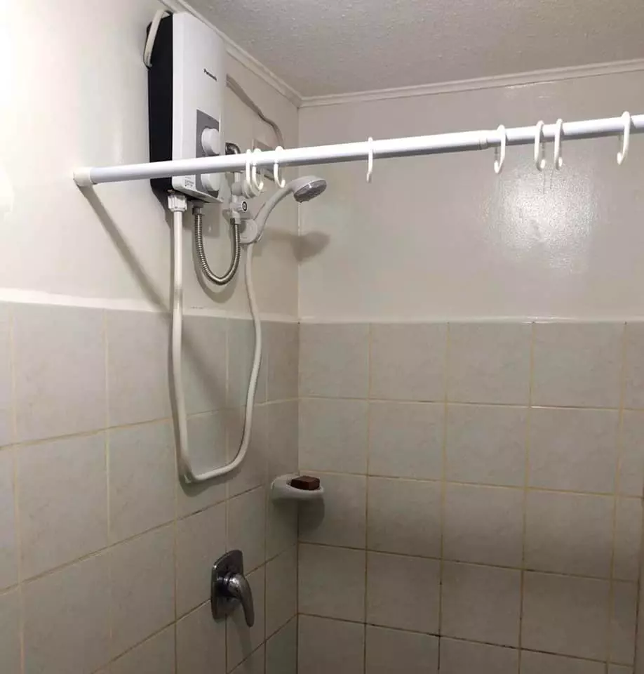 FOR SALE/ASSUME! FULLY FURNISHED 2-BEDROOM (CORNER)UNIT, SORRENTO OASIS — Studio in C. Raymundo Avenue, Pasig, NCR — Photo 2