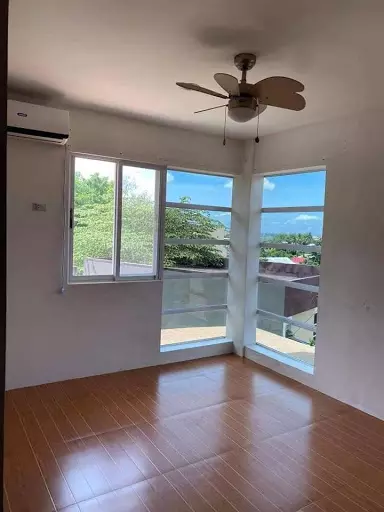 4BR House in Mandaue with 2 Carpark — House and Lot in Mandaue City, Cebu, Philippines — Photo 5