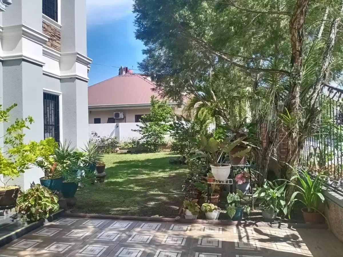 HOUSE AND LOT FOR SALE ðŸ˜ï¸ - photo 4