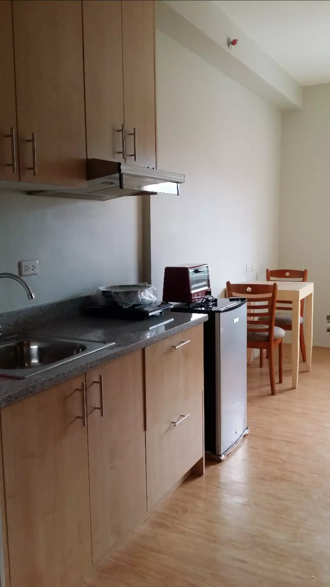 Studio Unit For Rent!