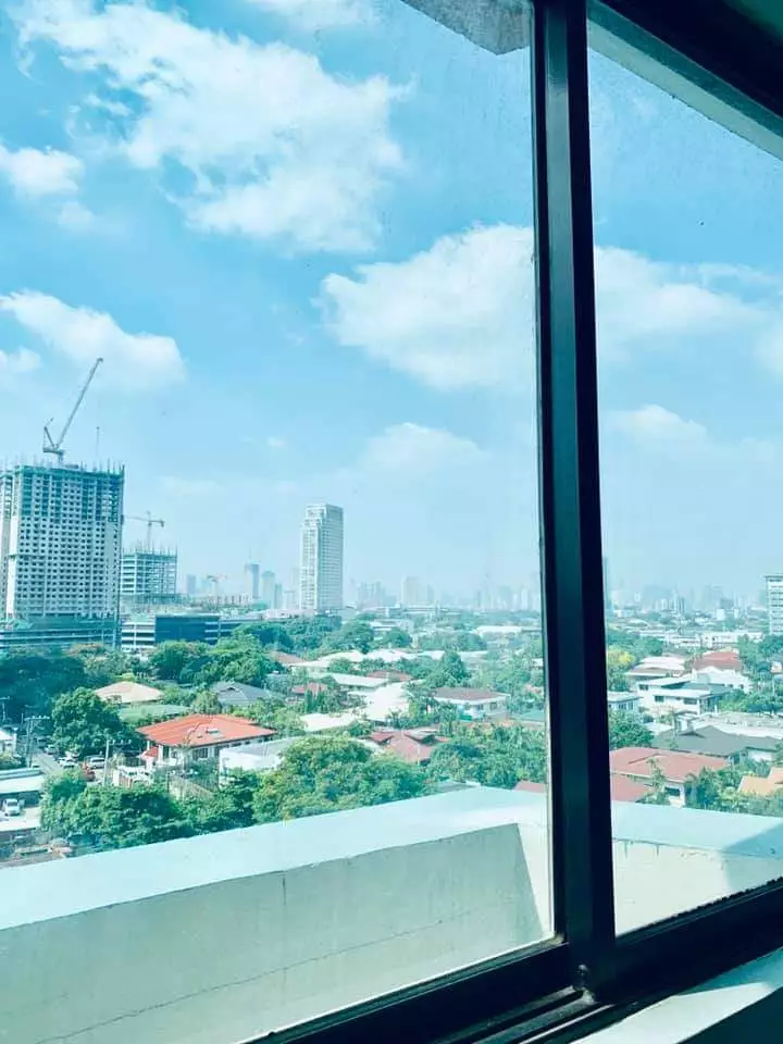 San Juan City - Studio 30sqm with parking for rent at Greenhills - photo 6