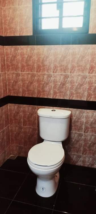 Executive HOUSE AND LOT FOR SALE - photo 7